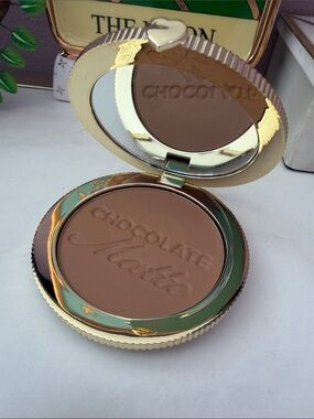 Too Faced Chocolate Soleil Matte Bronzer